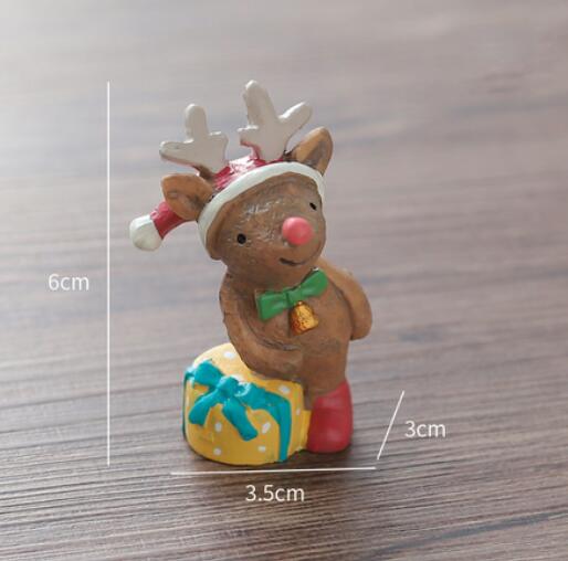 20 Pieces Handmade Mini Christmas Resin Ornaments