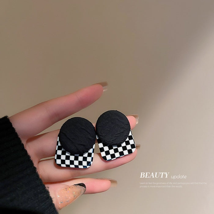 New Fashion Personalized Oil Dripping Checkerboard Love Earrings