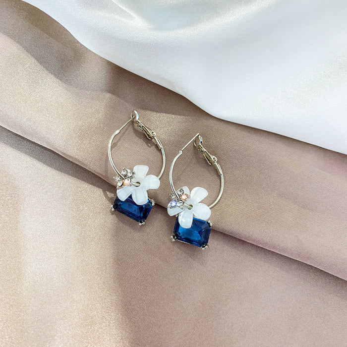 New Simple Fashion Love Small Women's Earrings