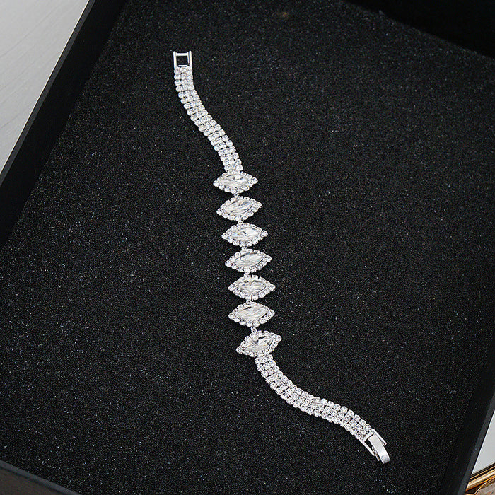 New Jewelry Necklace Set Necklace Earrings Bracelet Three Piece Set
