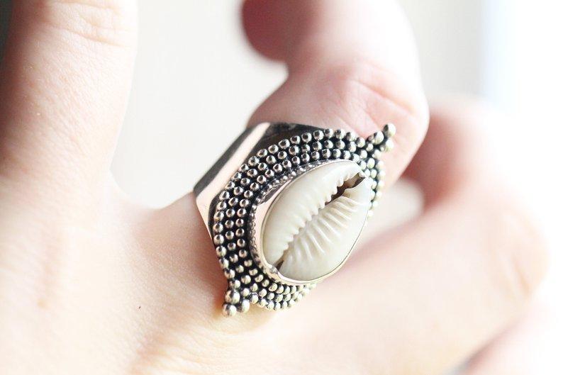 Women's Fashion Bohemian Shell Ring