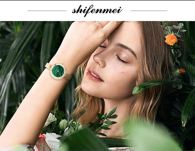 2022 New Classic Noble Green Quartz Wooden Watch