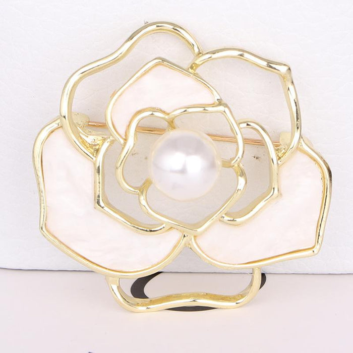 New Hollow Brooch Women's Pin Clothing Accessories