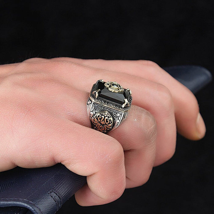 Popular Vintage Style Inlaid Zircon Ring