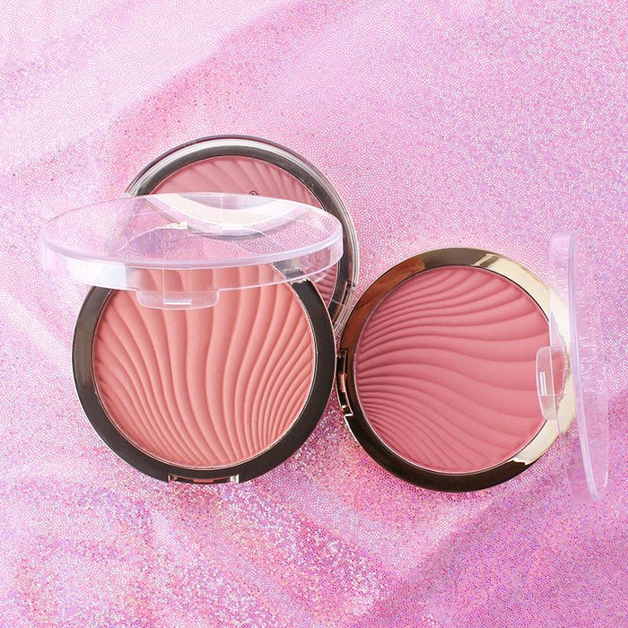 Single colour matte blush blush