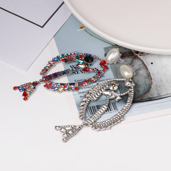 Women's Jewelry Personalized Fashion Versatile Fishbone Earrings Inlaid Rhinestone