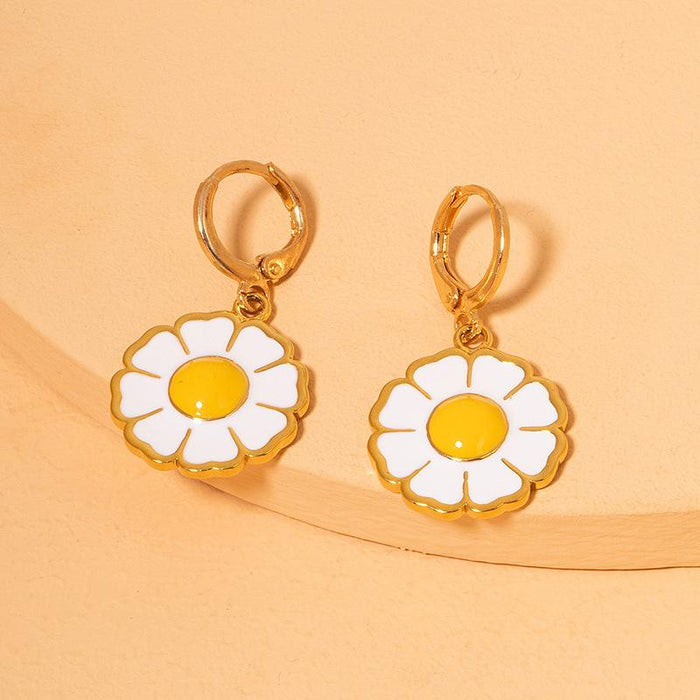 New Fresh and Elegant Daisy Earrings