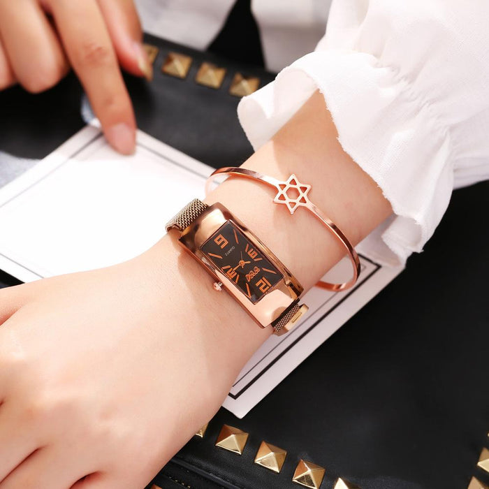 Women Watches Magnetic buckle Quartz Wristwatch