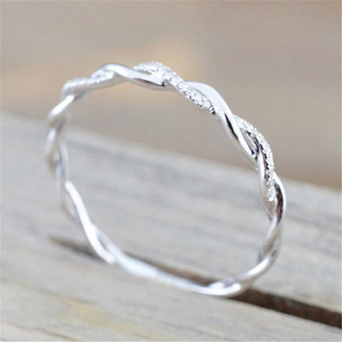 Twist diamond ring