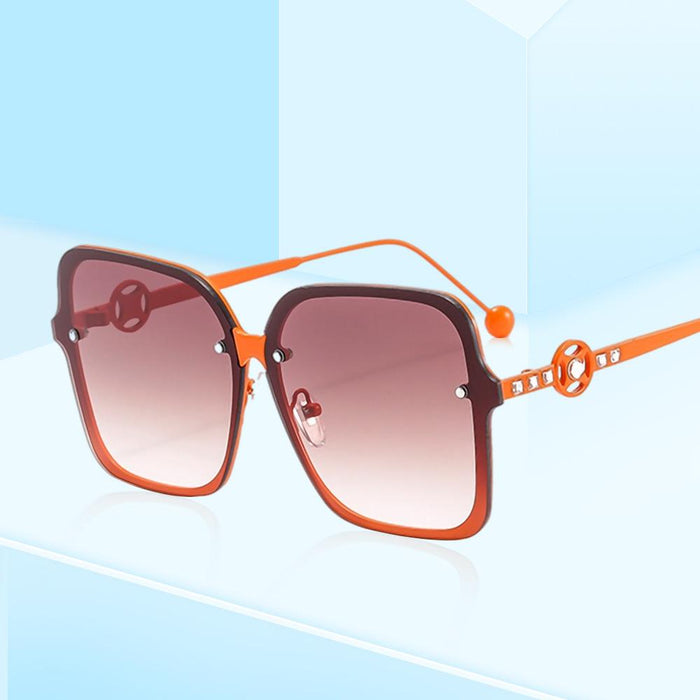 Square metal sunglasses V-shaped diamond inlay