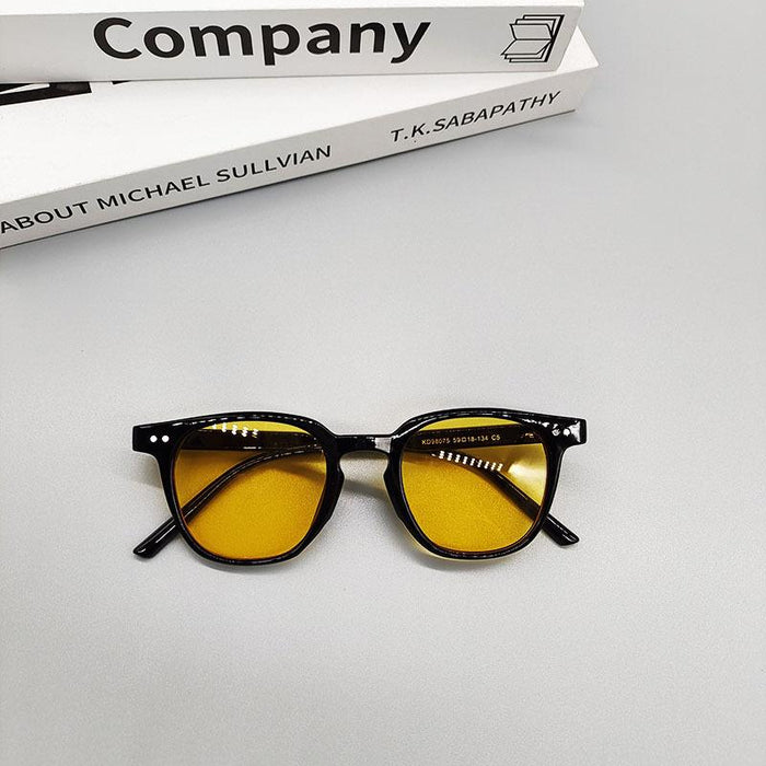 Fashionable Personalized Nail Black Sunglasses