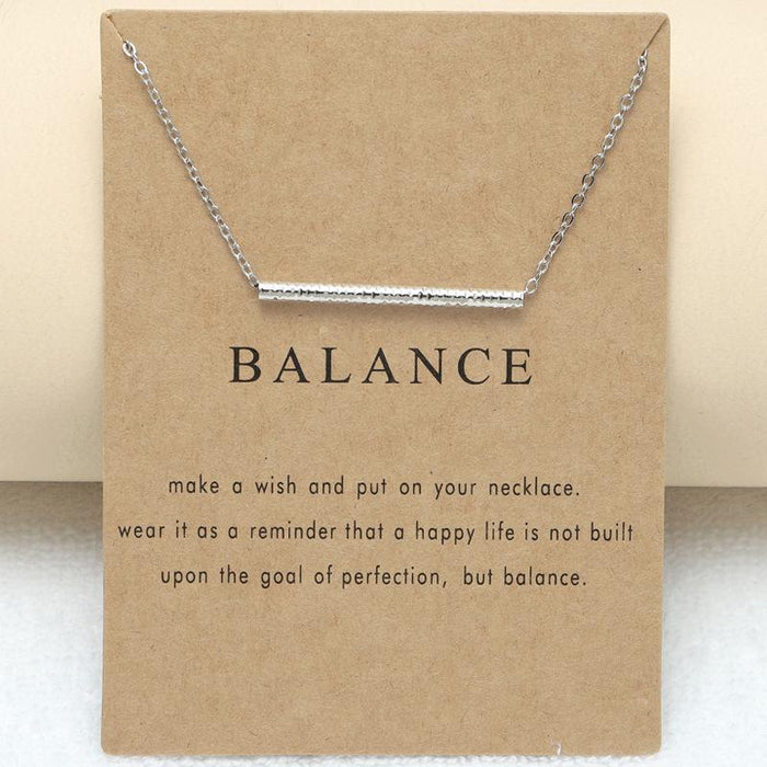 Balance Beam Clavicle Chain Card Short Necklace