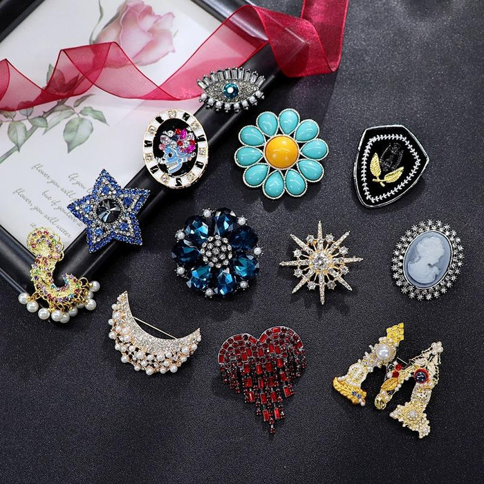 Multi Styles of Exquisite Brooch Vintage Women's Suit Accessories