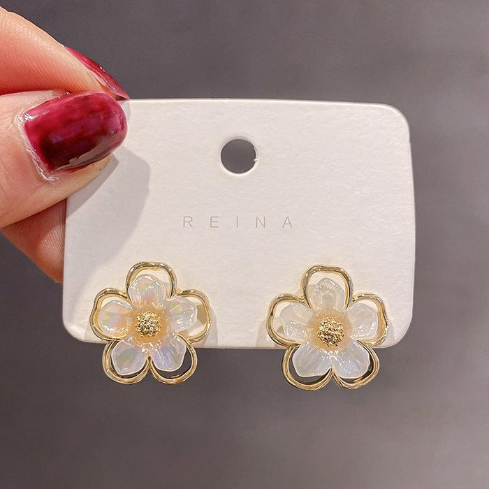 New Simple Fashion Love Small Women's Earrings