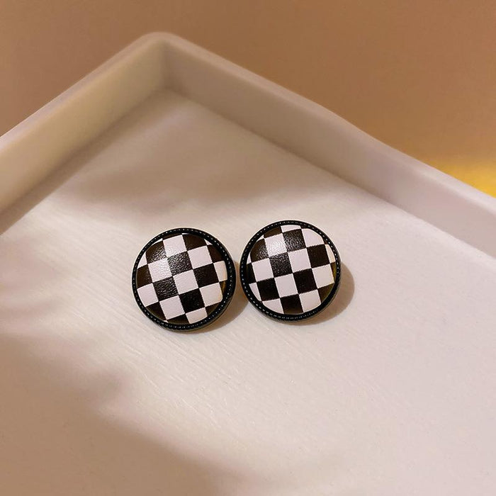 New Fashion Personalized Oil Dripping Checkerboard Love Earrings