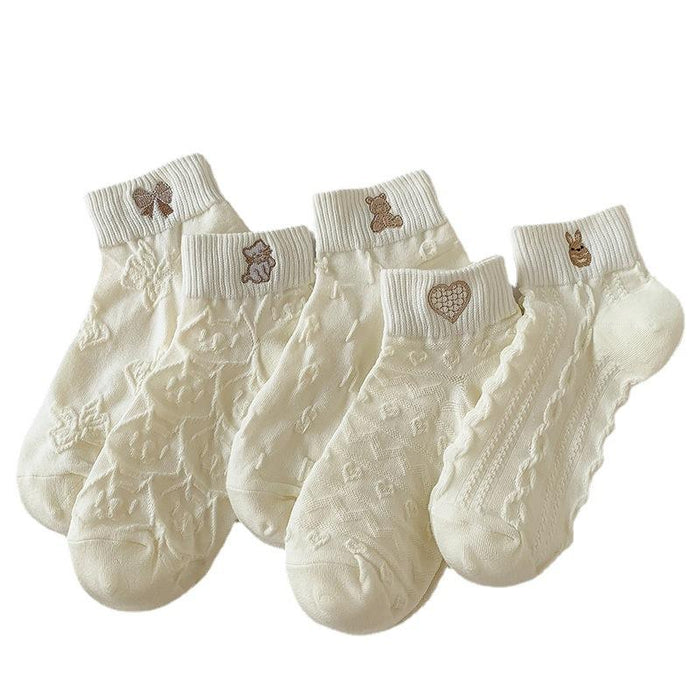 New Three-dimensional Embossed White Women's Socks