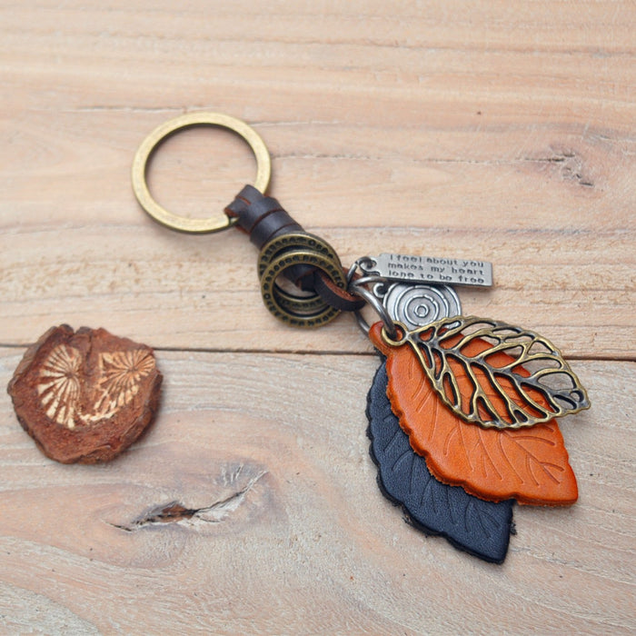 Creative Keychains men's and women's small gift leather leaf Vintage woven Keychains