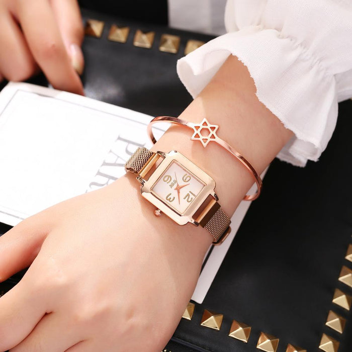 Women Watches Magnetic buckle Quartz Wristwatch