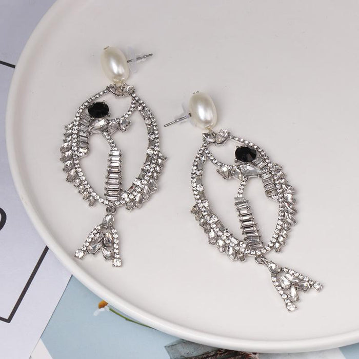 Women's Jewelry Personalized Fashion Versatile Fishbone Earrings Inlaid Rhinestone