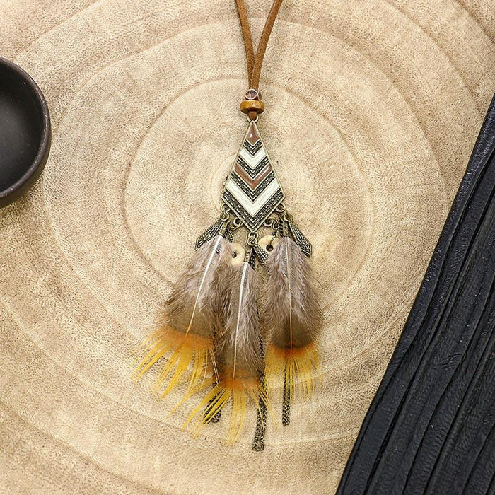 Women's Vintage Hollow Round Feather Necklace