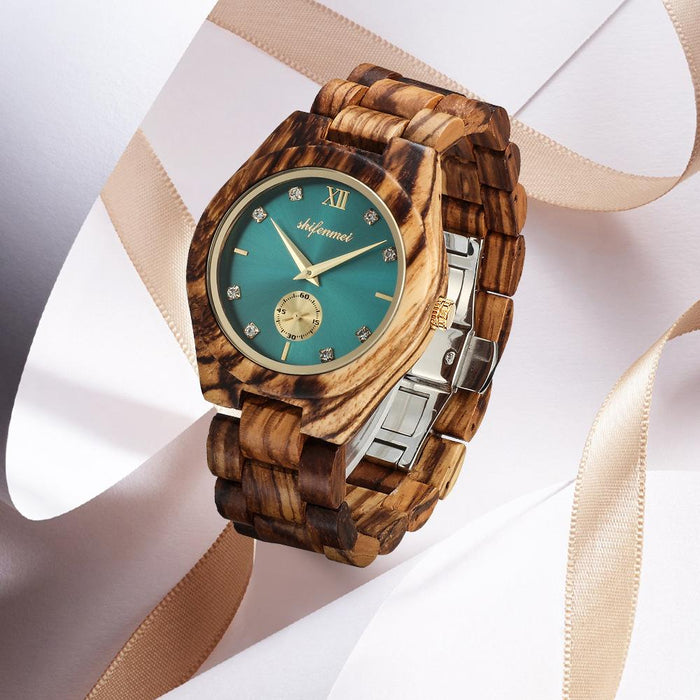 New Multifunctional Advanced Green Wood Quartz Watch