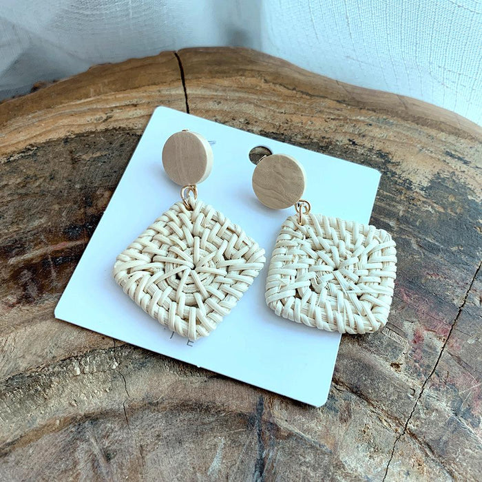 Popular Handmade Natural Grass Woven Earrings