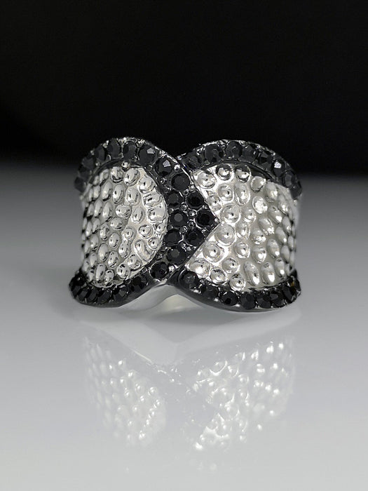 Women's Jewelry Fashion Cool Black and White Ring