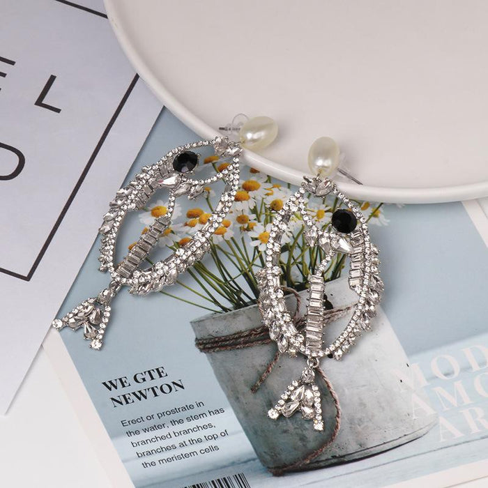 Women's Jewelry Personalized Fashion Versatile Fishbone Earrings Inlaid Rhinestone