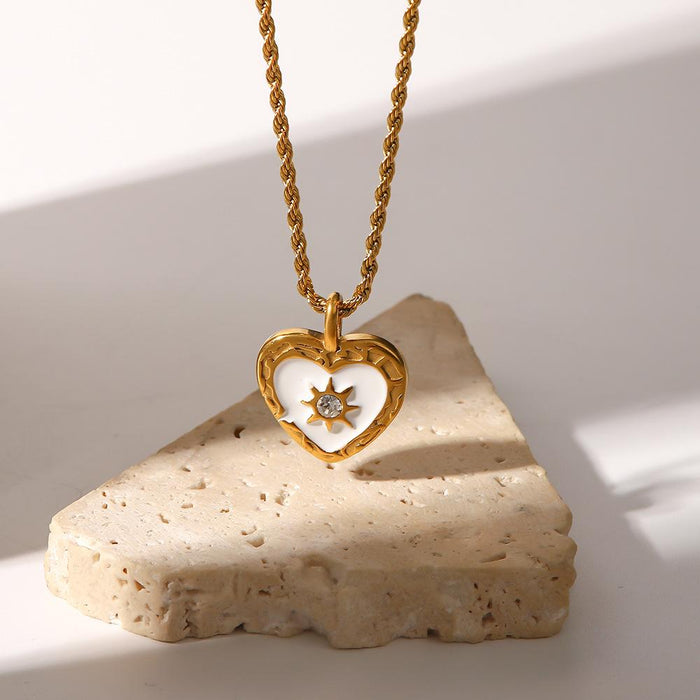High Quality Vintage Titanium Steel Heart Shape Necklace