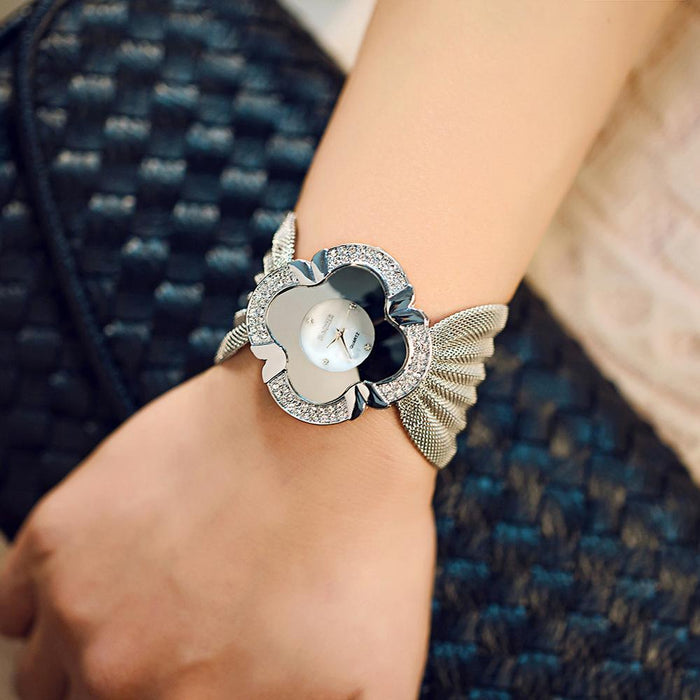 Fashion Luxury Bracelet Watch Bright Butterfly Mesh Strap Ladies Quartz Watch