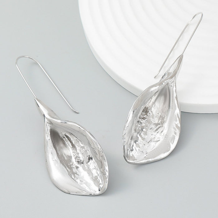 Simple Women's Fashion Leaf Earrings