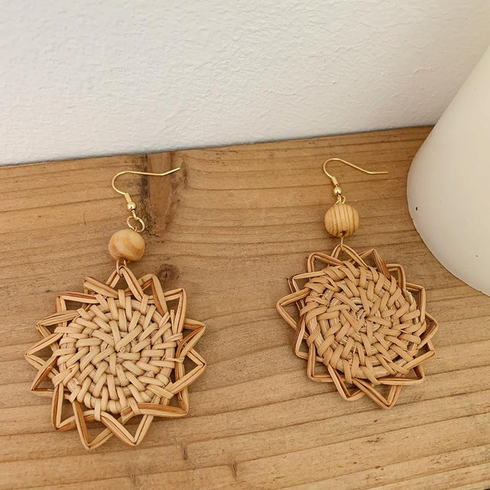 Fashion Handmade Round Grass Rattan Woven Earrings