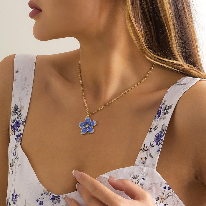Simple Temperament Flower Pendant Necklace