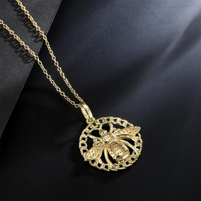 Vintage Bohemian Style Bee Pendant Necklace