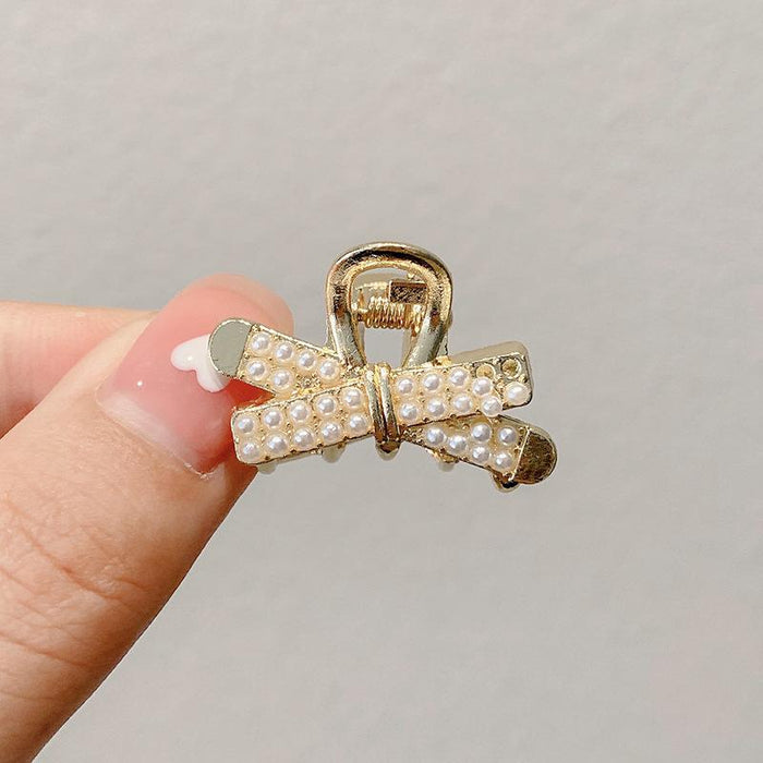 Pearl hair clip bang clip