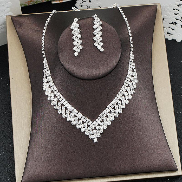 Women's Jewelry Exquisite Versatile Necklace Earring Set