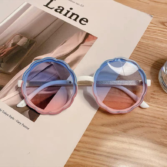 Children's sunglasses and Sunglasses UV protection