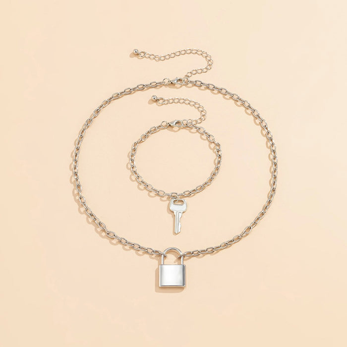 Personalized Simple Lock Pendant Single Layer Necklace Set