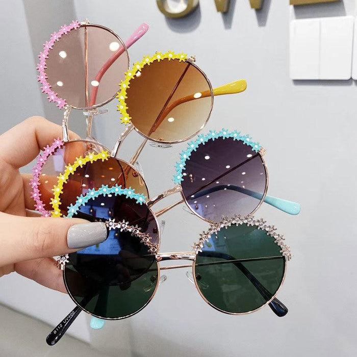 Metallic texture of children's flower Sunglasses