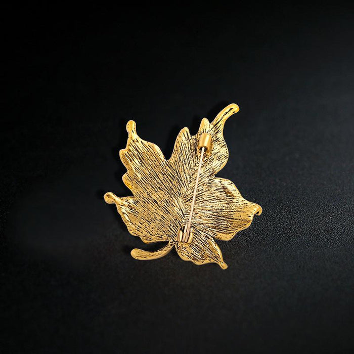 Vintage Maple Leaf Brooch Fashion Botanical Feminine Pin