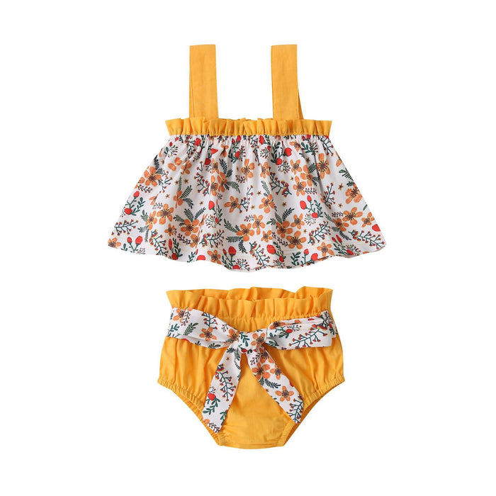 Girls' yellow suspender small floral clothes + shorts two-piece set