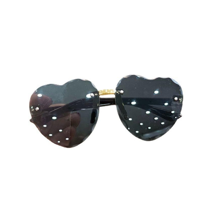 Children's heart-shaped frameless sunglasses and sunglasses