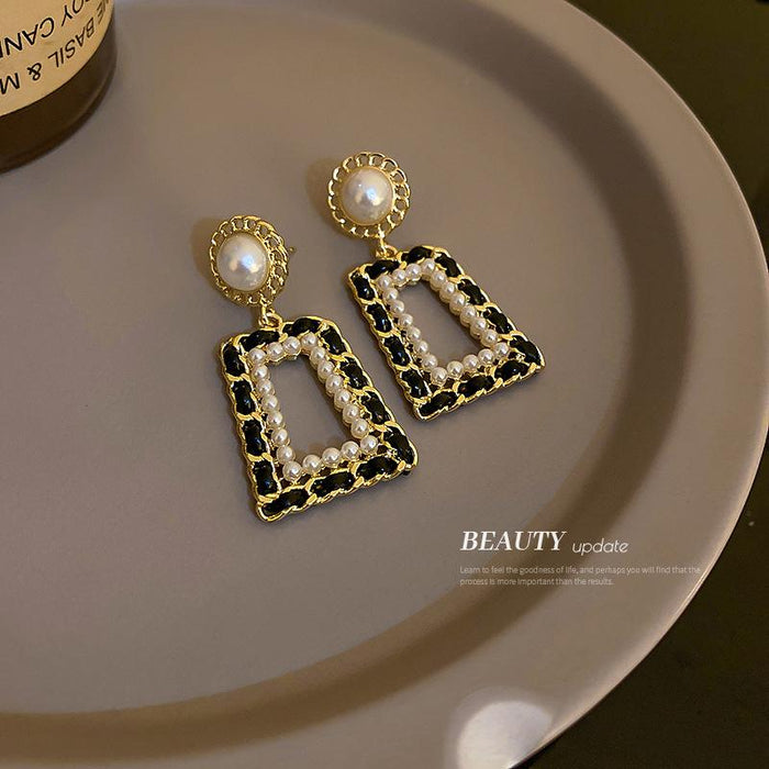 Retro Minority Design Personalized Temperament Versatile Earring