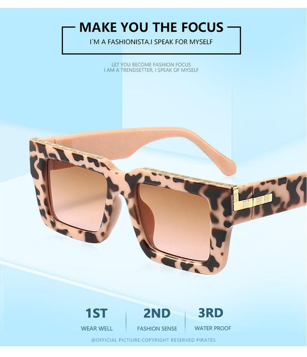 Contrast box sunglasses and sunglasses