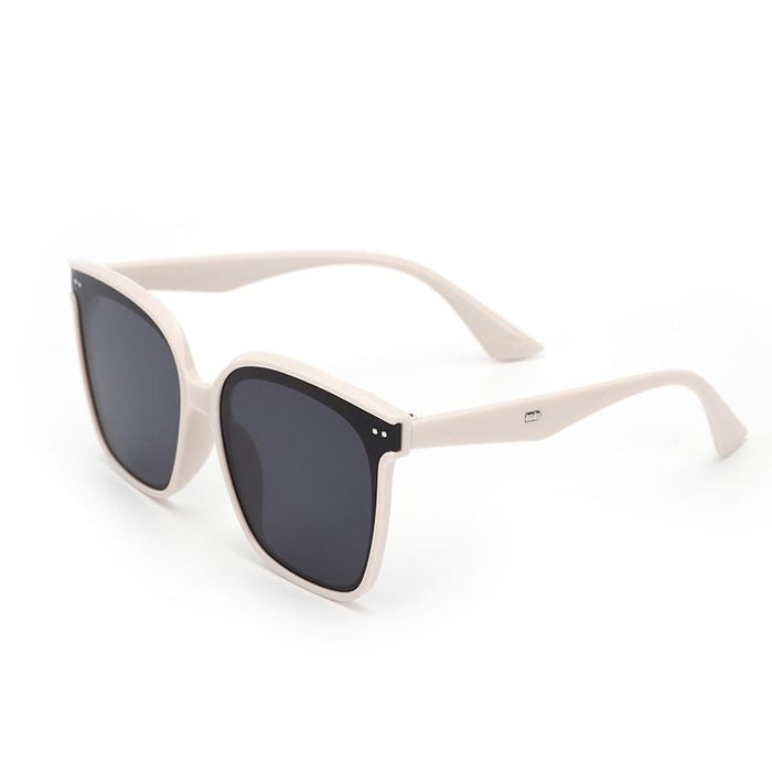 Men's and women's sunscreen Sunglasses