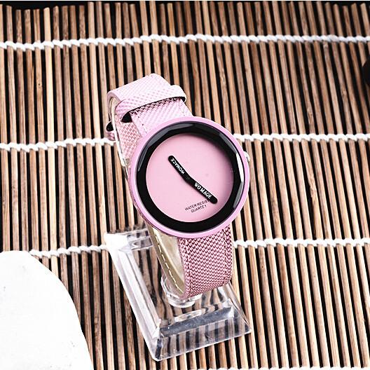 Fashion Women Quartz Leather Strap WristWatch