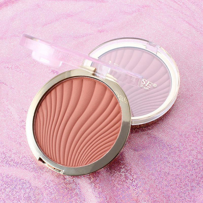 Single colour matte blush blush