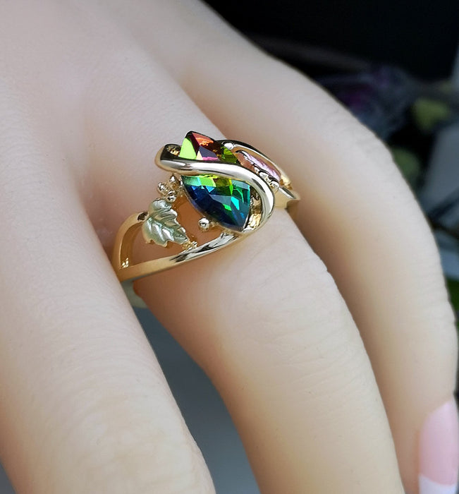 Fashion Painted Leaf Crystal Ring
