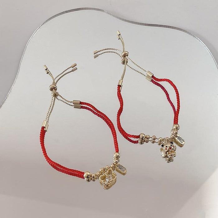 New Simple and Versatile Little Tiger Woven Red Rope Bracelet