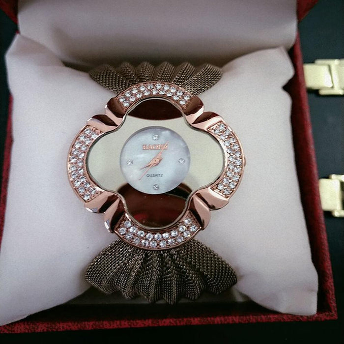 Fashion Luxury Bracelet Watch Bright Butterfly Mesh Strap Ladies Quartz Watch